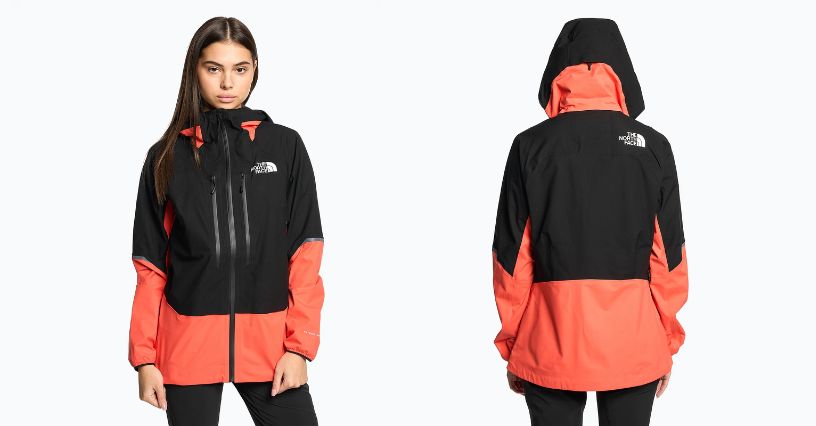 Kobieta w kurtce przeciwdeszczowej The North Face Balmenhorn FUTURELIGHT™