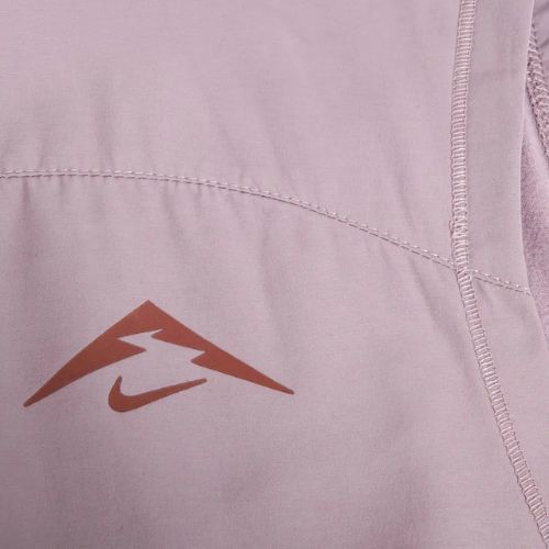 Bezrękawnik do biegania damski Nike Trail Repel light violet ore/red sepia