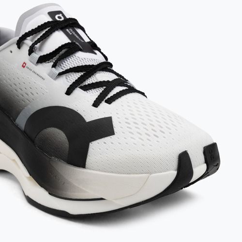 Buty do biegania męskie On Cloudboom Max white/black