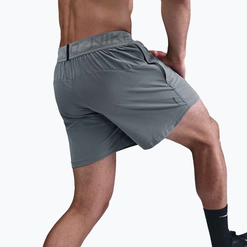 Spodenki męskie Nike Pro Training Dri-Fit 6" smoke grey/black
