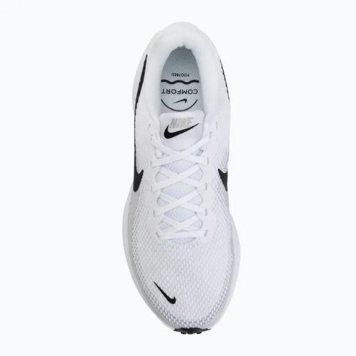 Buty do biegania damskie Nike Revolution 8 Extra Wide white/pure platinum/black