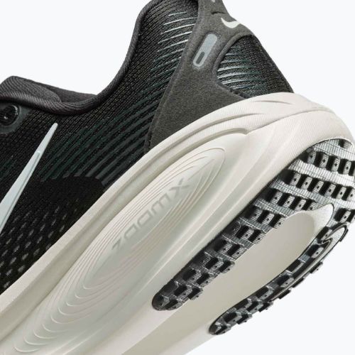 Buty do biegania damskie Nike Vomero 18 black/coconut milk/summit white