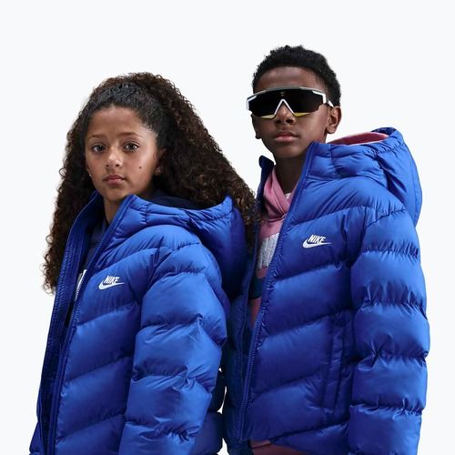 Kurtka ocieplana dziecięca Nike Sportswear All Day Play game royal/white