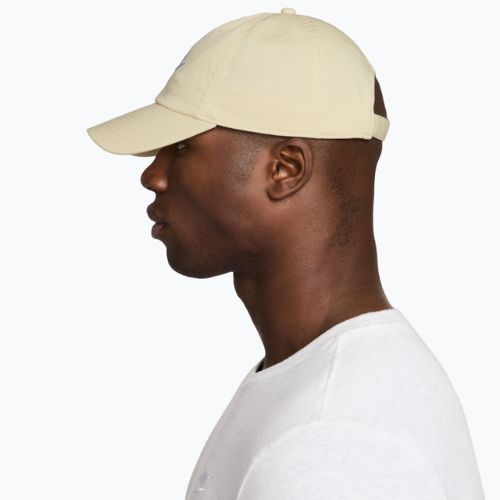 Czapka z daszkiem Nike Club Unstructured Futura Wash light khaki/sapphire