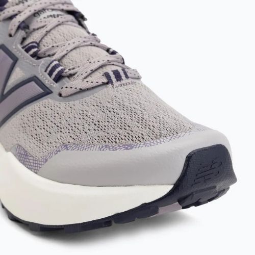 Buty do biegania damskie New Balance Fresh Foam Garoe V2 truffle salt/boyseerry/black