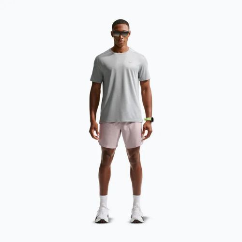Spodenki do biegania męskie Nike Stride Dri-Fit Brief-Lined 7" particle rose