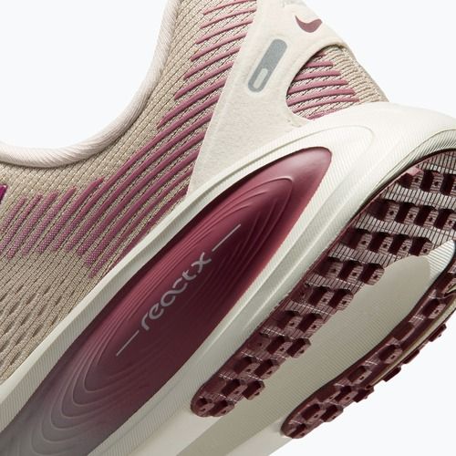 Buty do biegania Nike Vomero 18 cream ii/sail/pink smoke