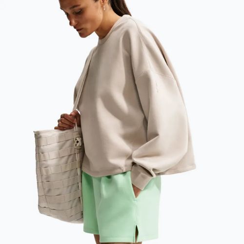Spodenki treningowe damskie Nike 24.7 ImpossiblySoft cucumber calm/illusion green
