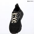 Buty do biegania męskie Under Armour Rogue 6 black/winter white/metallic black 9