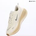 Buty do biegania męskie Nike Vomero Plus sail/coconut milk/metallic silver 16