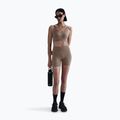 Biustonosz treningowy Nike Alate Medium Support Longline mink brown/white 2