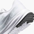 Buty do biegania damskie Nike Run Defy white/pure platinum/black 11