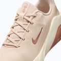 Buty treningowe damskie Nike Bella 7 pearl white/soft pearl/rose gold 8