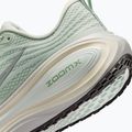 Buty do biegania damskie Nike Vomero Plus light silver/metallic silver 11