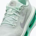 Buty do biegania damskie Nike Vomero Premium barely green/metallic silver 10