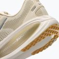 Buty do biegania męskie Nike Vomero 18 light khaki/desert khaki/metallic silver 13
