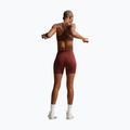 Biustonosz treningowy damski Nike Swoosh Medium Support cacao wow/white 3