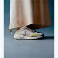 Buty damskie VEJA Condor 2 natural/babe/jaune fluo 4