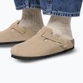 Klapki BIRKENSTOCK Boston Suede Leather sandcastle 15