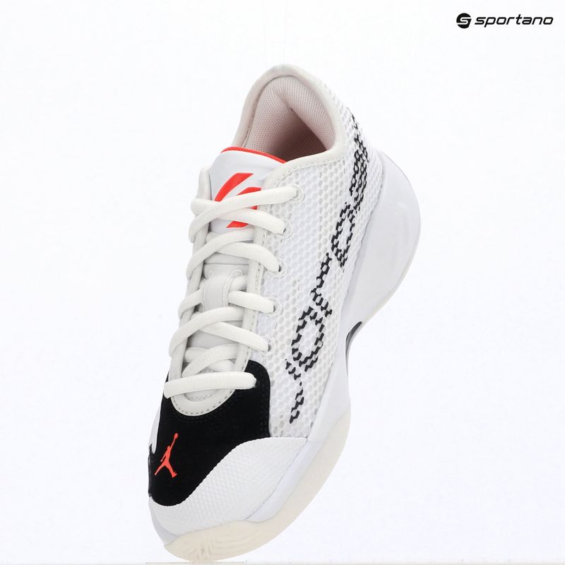 Buty do koszykówki dziecięce  Jordan Luka 77 GS Jr white/black/sail/bright crimson 9
