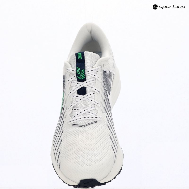 Buty do biegania męskie Nike Run Defy white/midnight navy/green spark 18