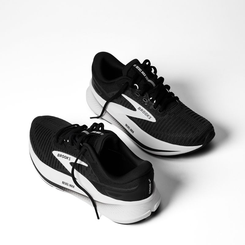 Buty do biegania damskie Brooks Revel Max black/grey/white 8