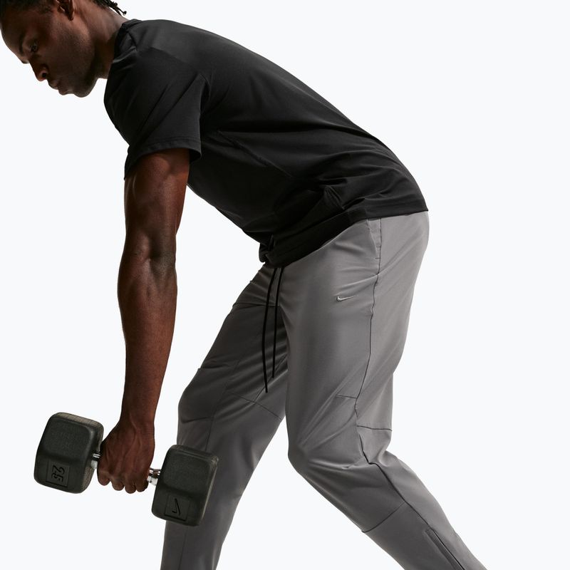 Spodnie męskie Nike Unlimited Dri-Fit Zippered Cuff smoke grey/black/smoke grey 4