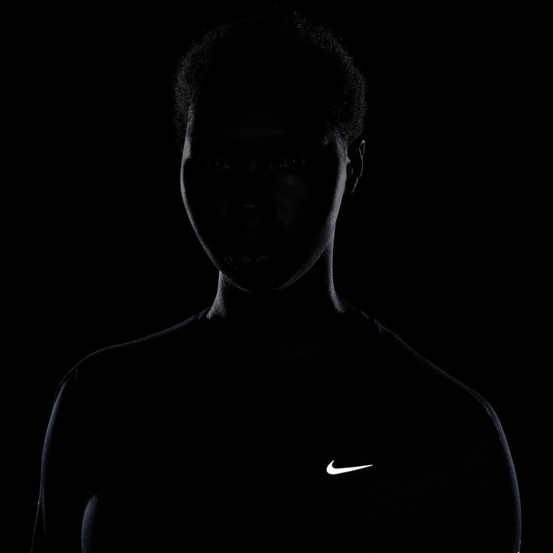 Longsleeve do biegania damski Nike Swift Dri-Fit UV black 7