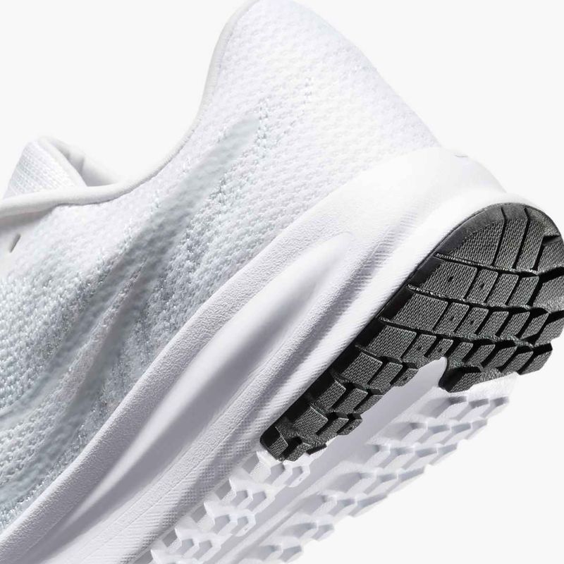 Buty do biegania damskie Nike Run Defy white/pure platinum/black 11