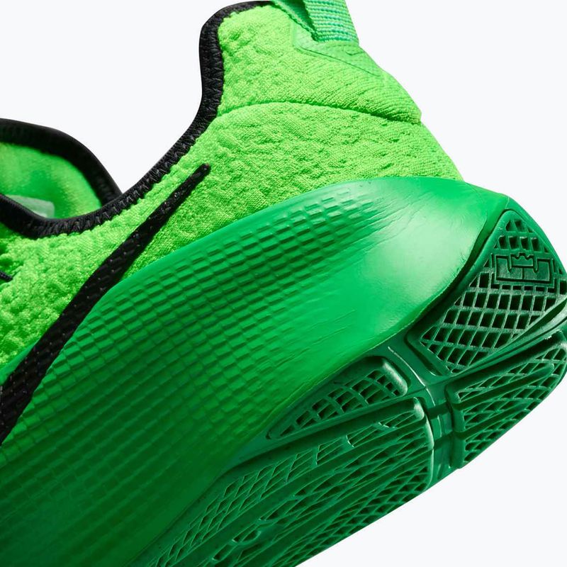 Buty treningowe męskie Nike LeBron TR 1 green strike/fir/green shock 9