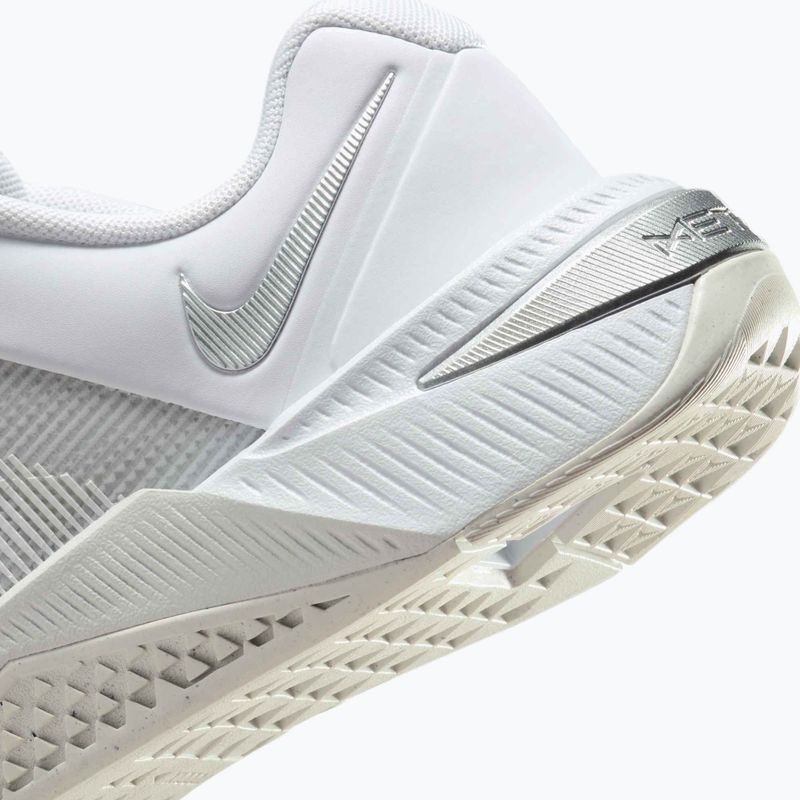 Buty treningowe damskie Nike Metcon 10 white/platinum tint/metallic silver 10