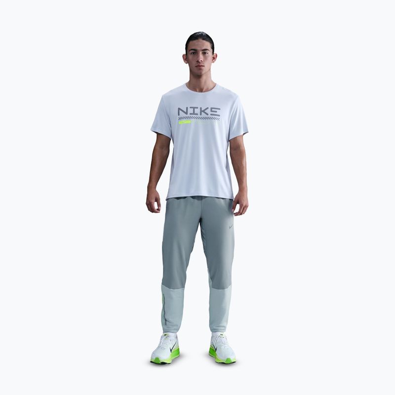 Spodnie do biegania męskie Nike Challenger Therma-Fit Winterized light smoke grey 2