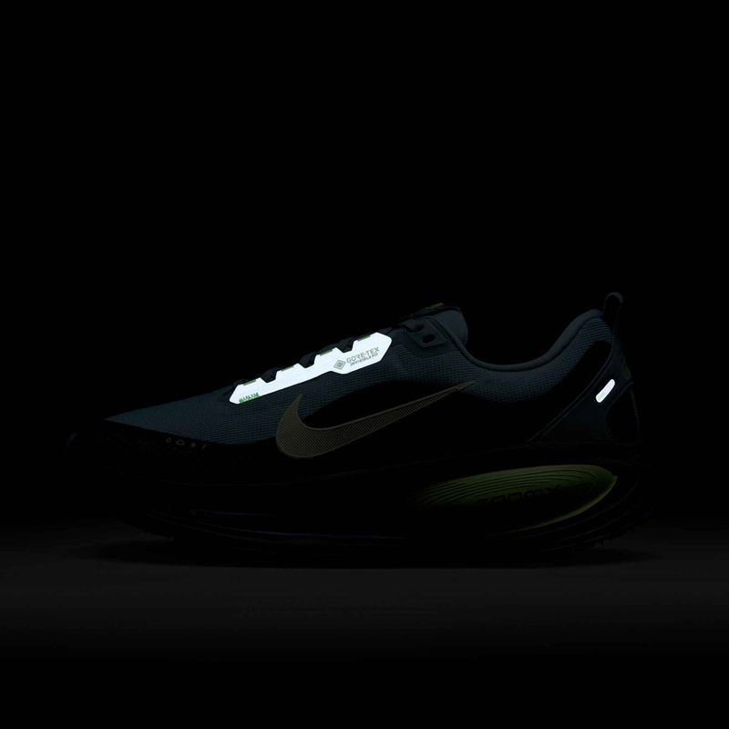 Buty do biegania męskie Nike Vomero 18 GORE-TEX seaweed/cannon-volt/barely volt 8