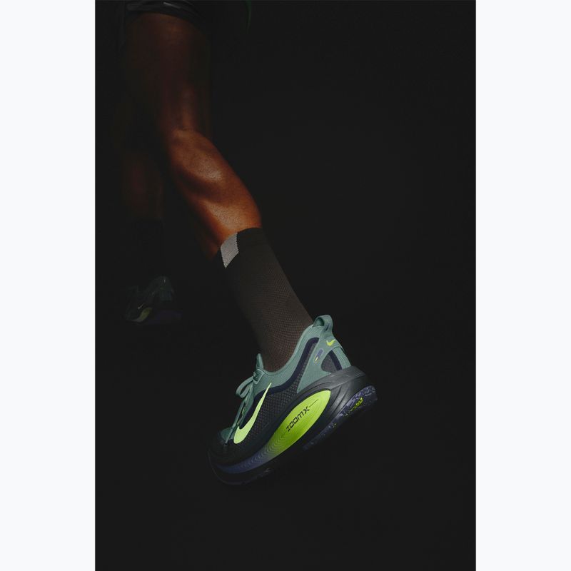 Buty do biegania męskie Nike Vomero 18 GORE-TEX seaweed/cannon-volt/barely volt 12