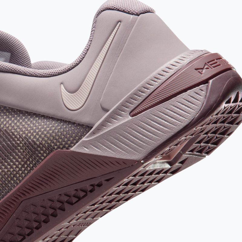 Buty treningowe damskie Nike Metcon 10 light violet ore/tattoo/silt red 8