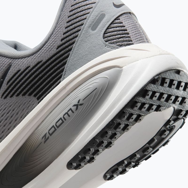 Buty do biegania męskie Nike Vomero 18 wolf grey/pure platinum/anthracite 9