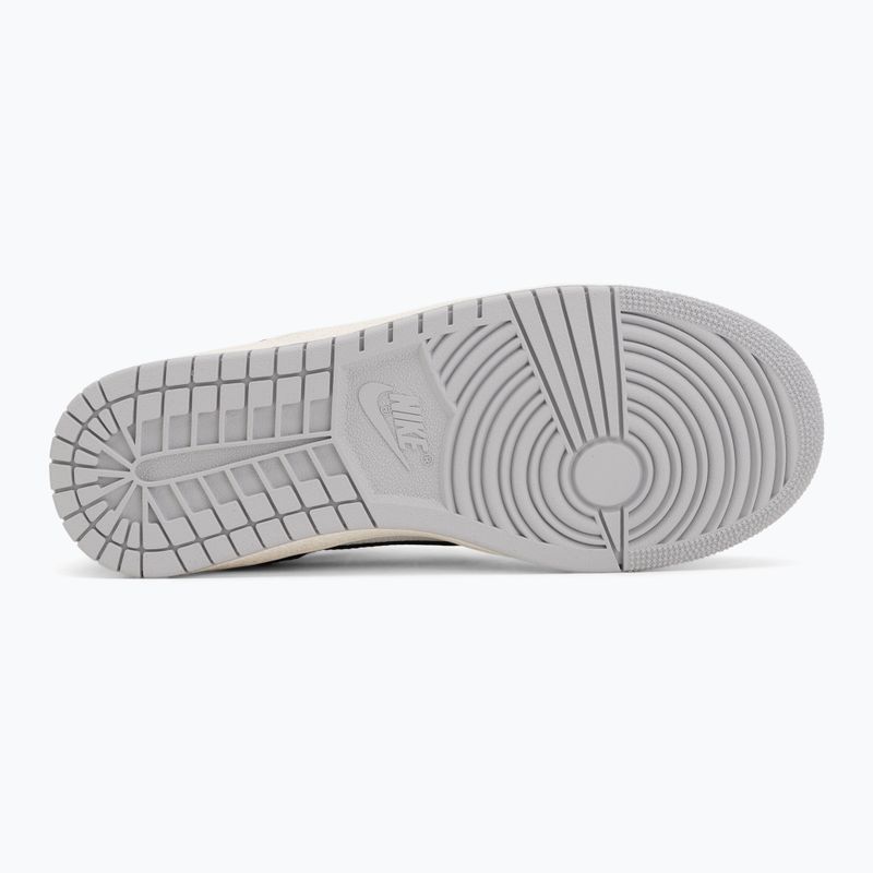 Buty damskie Air Jordan Skyline Low summit white/light smoke grey/sail/black 4