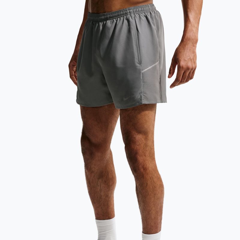 Spodenki do biegania męskie Nike Miler Dri-Fit 2in1 5" smoke grey/smoke grey 4
