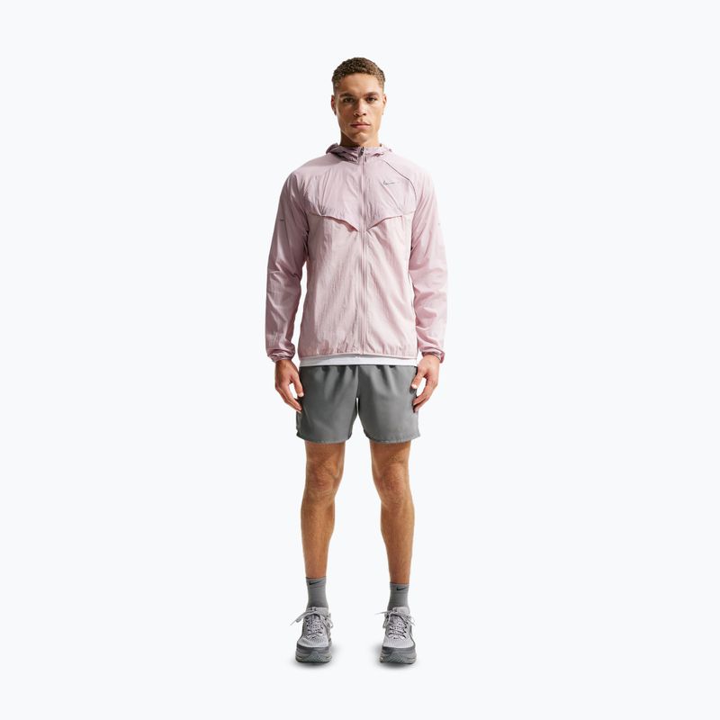 Kurtka do biegania męska Nike Stride Repel UV particle rose/silt red 2