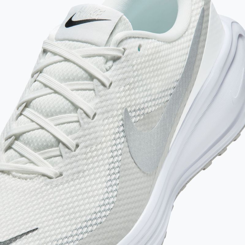 Buty do biegania męskie Nike Revolution 8 summit white/white/metallic silver 11