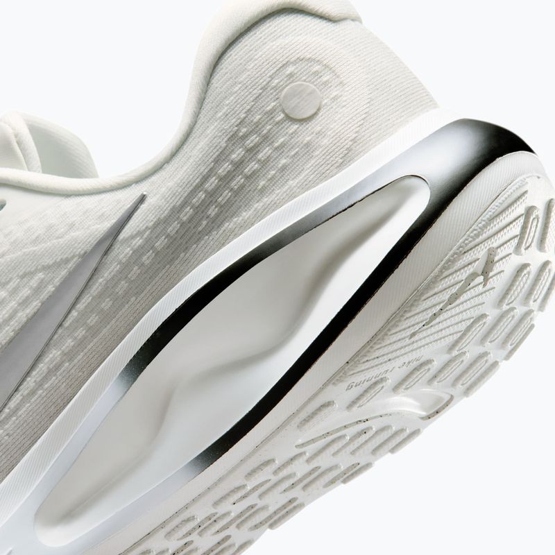 Buty do biegania męskie Nike Journey Run summit white/black/white/metallic silver 11