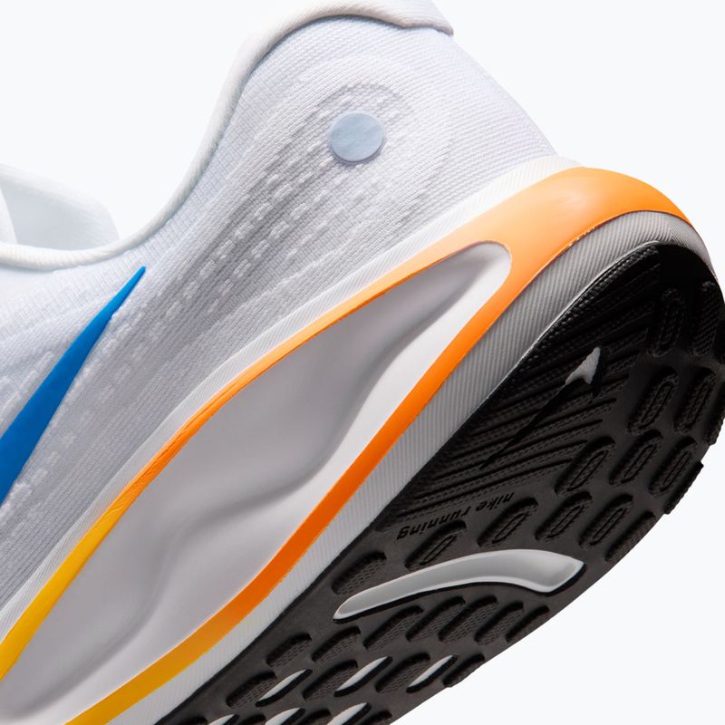 Buty do biegania męskie Nike Journey Run white/total orange/blue crystal 11
