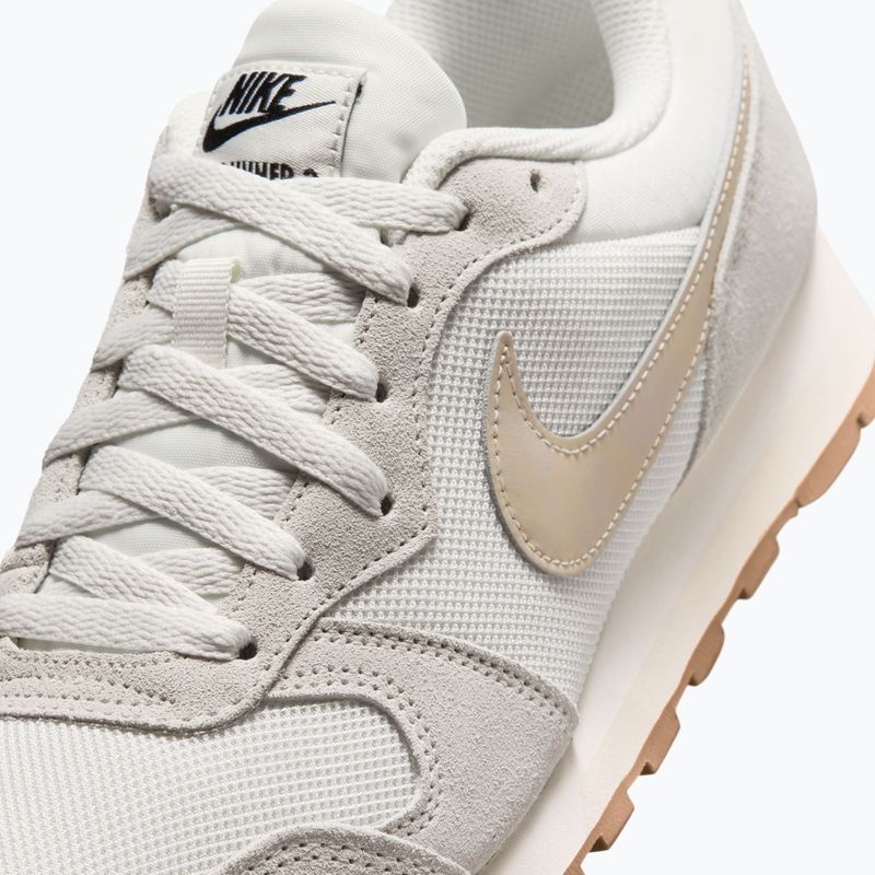 Buty damskie Nike MD Runner 2 SE coconut milk/black/linen/sail 10