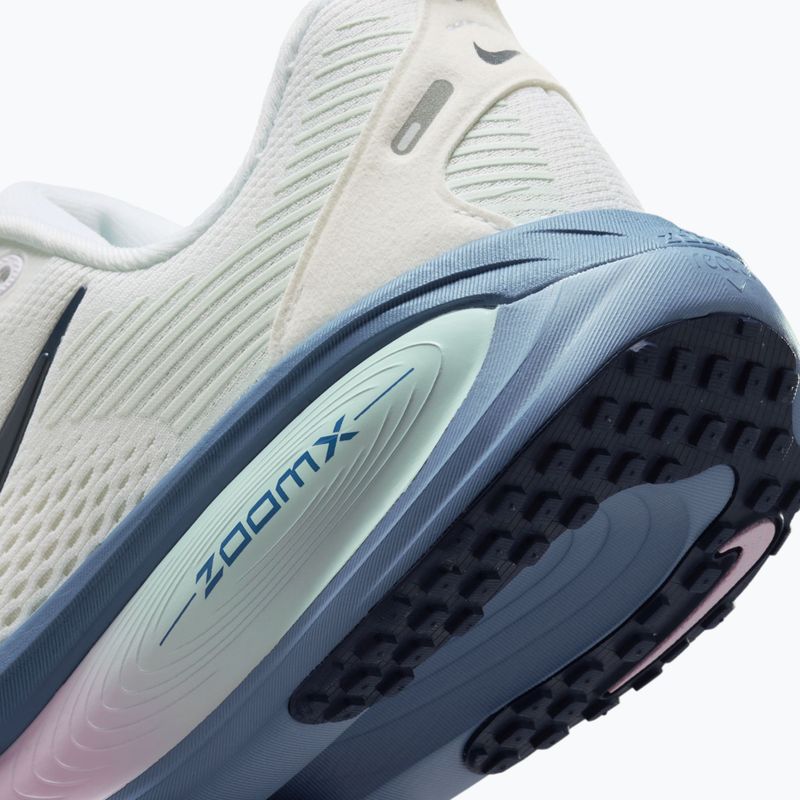 Buty do biegania damskie Nike Vomero 18 white/work blue/midnight navy 11