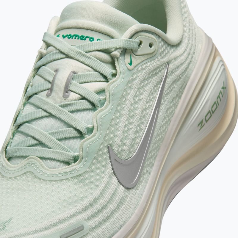 Buty do biegania damskie Nike Vomero Plus light silver/metallic silver 10