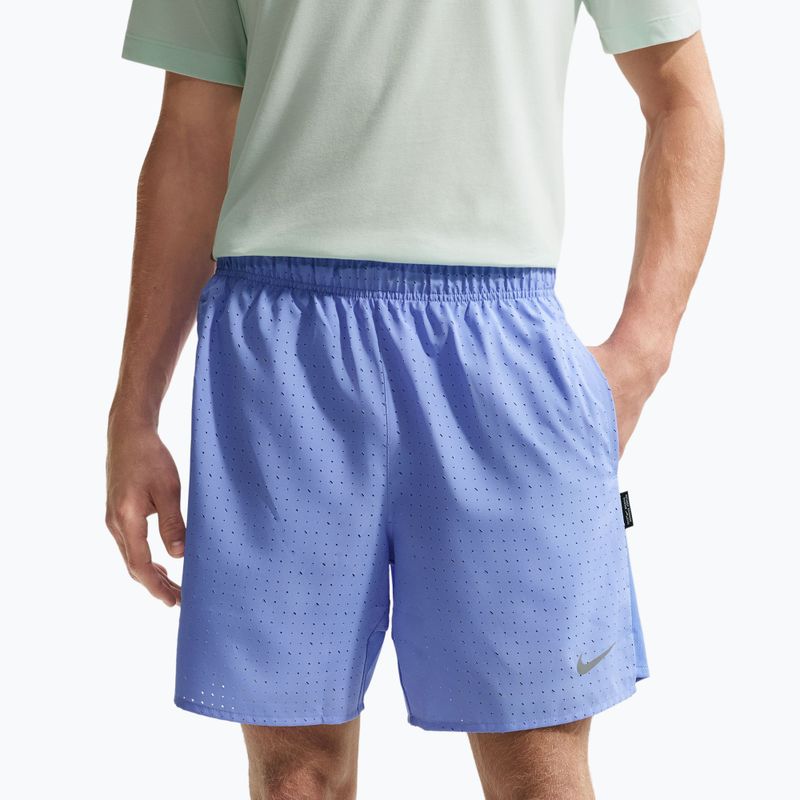 Spodenki do biegania męskie Nike Challenger Dri-Fit Breathe 7" royal pulse/royal pulse 5