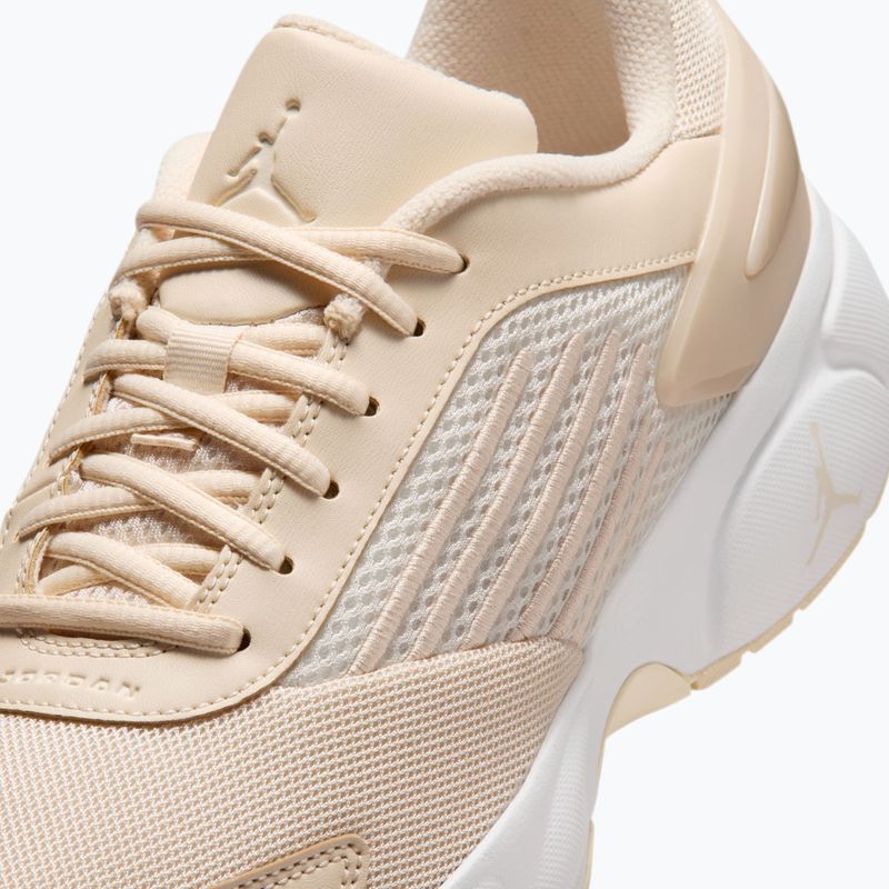 Buty damskie Nike Jordan Trunner Flow legend light brown/white/pale ivory 10