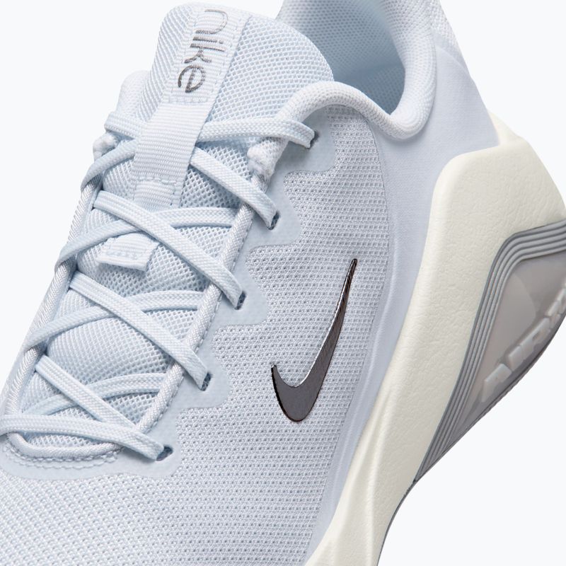 Buty treningowe damskie Nike Bella 7 football grey/sail/metallic cool grey 12