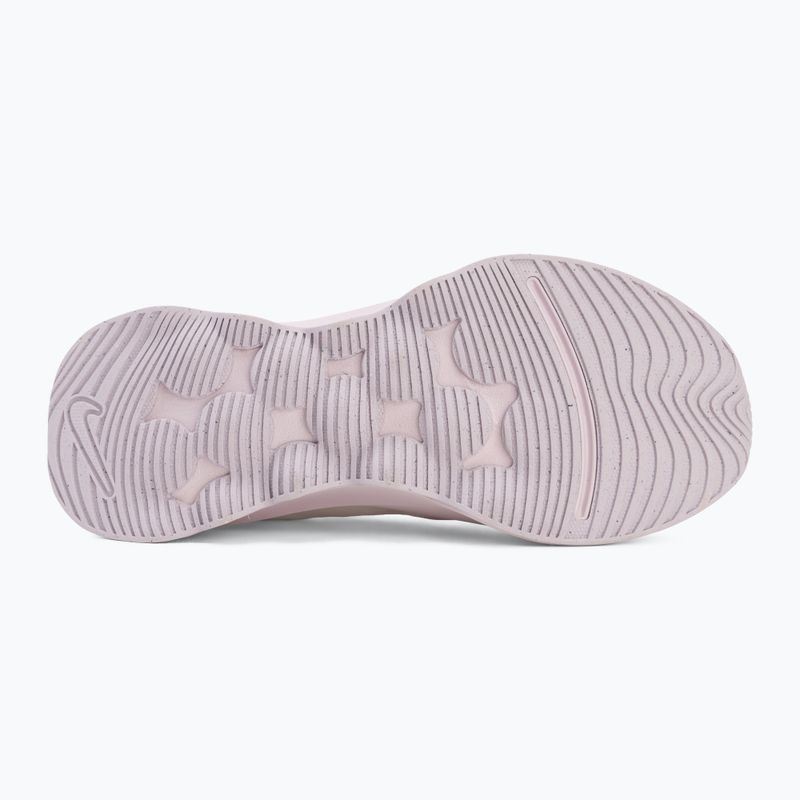 Buty damskie Nike Motiva 2 summit white/bleached lilac/pink smoke 4