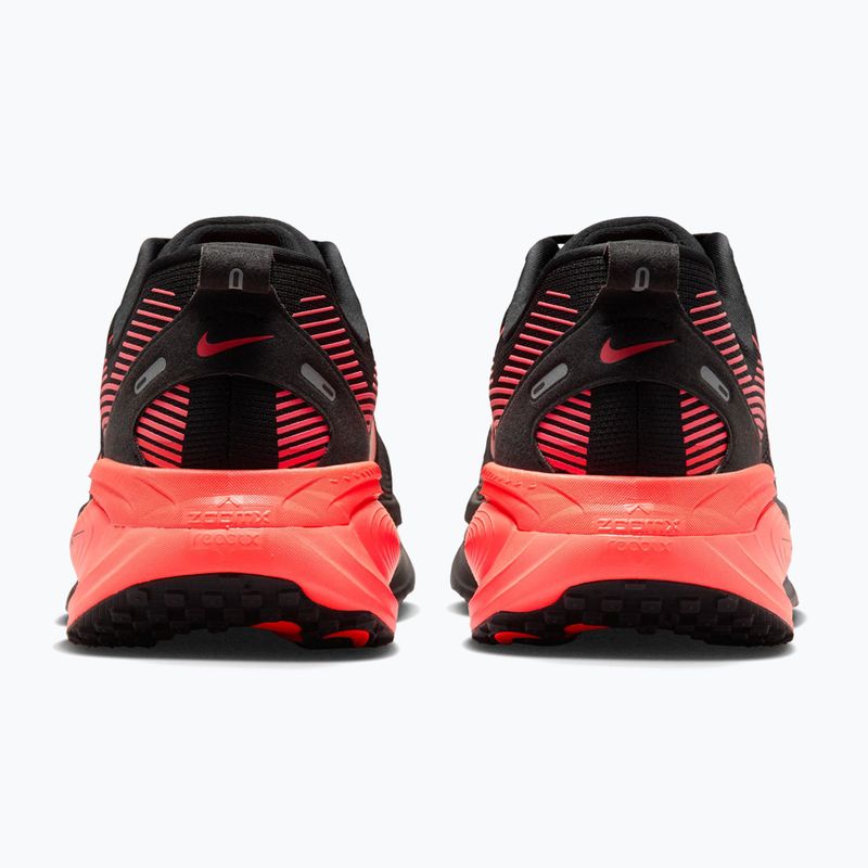 Buty do biegania męskie Nike Vomero 18 black/university red/bright crimson 13